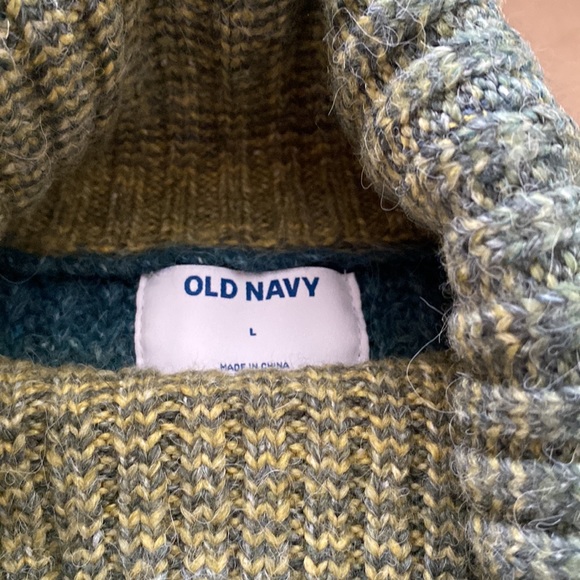 Old Navy Turtleneck L NWOT - Picture 6 of 6